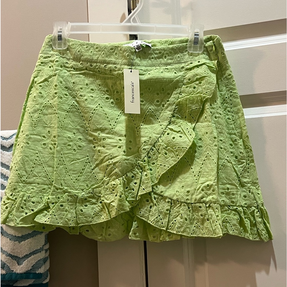 NWT Francesca’s Precious Lime Eyelet Skirt Medium